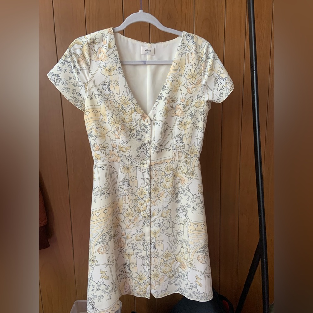 WILFRED ARITZIA Dress w/ button detailing size 8